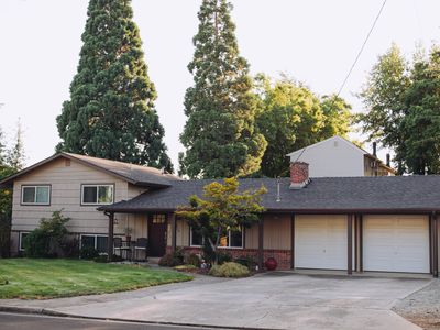 1924 Crestbrook Rd, Medford, OR, 97504