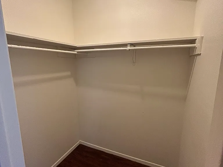 1011 W 23rd St #201 — Photo 9