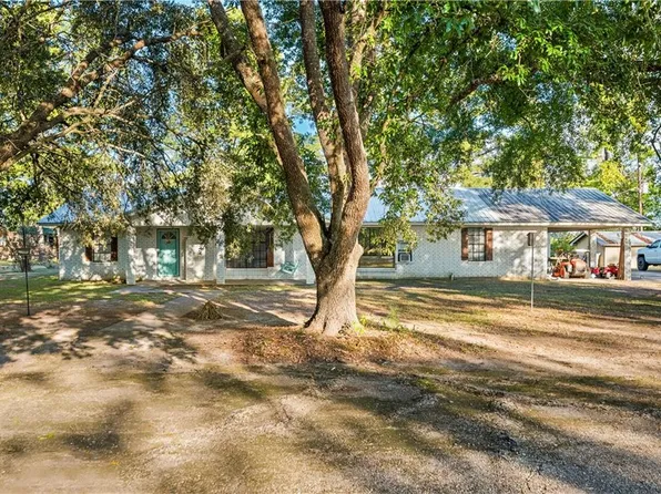 1713 W River Rd, Oakdale, LA 71463