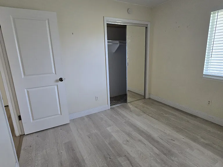 17752 Collins Cir — Photo 33