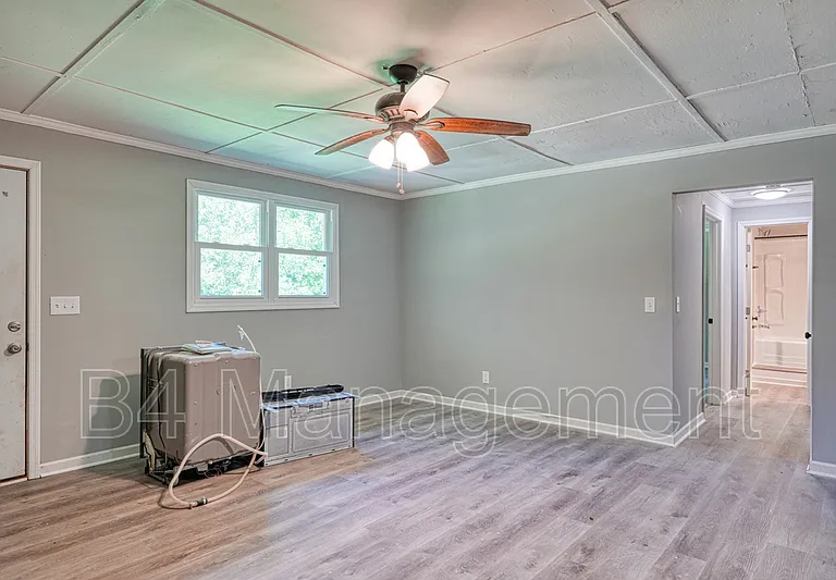 168 Cherokee Cir #2 — Photo 8