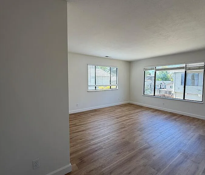 713 Frederick St — Photo 3