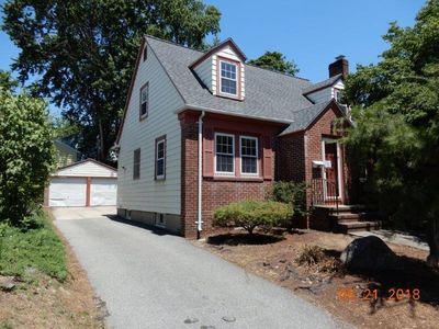 14 Brookside Dr, Cranston, RI, 02910