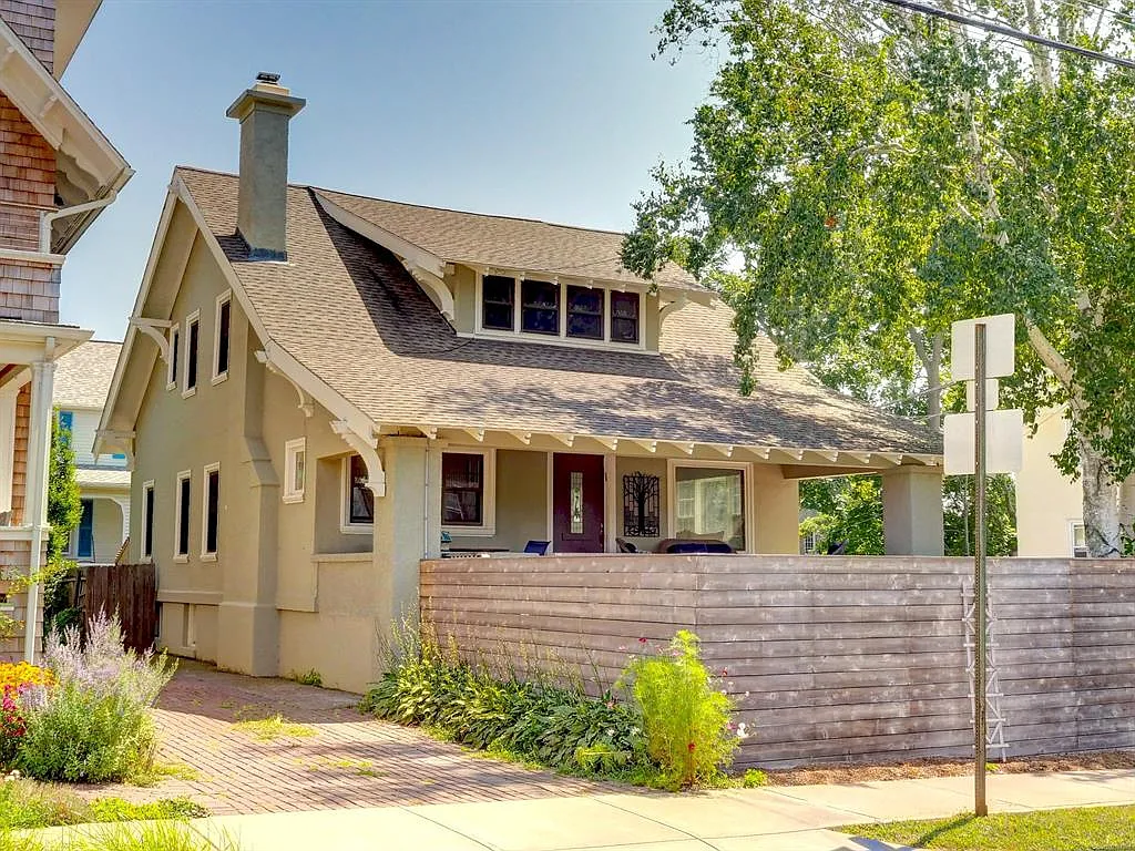 3 bed, 2023 sqft, $3,000 — Photo 1