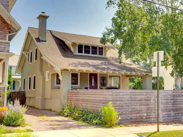 1164 Ocean Ave, New London, CT 06320
