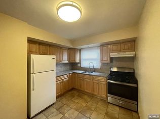 701 Ridge Rd APT 6, Lyndhurst, NJ 07071