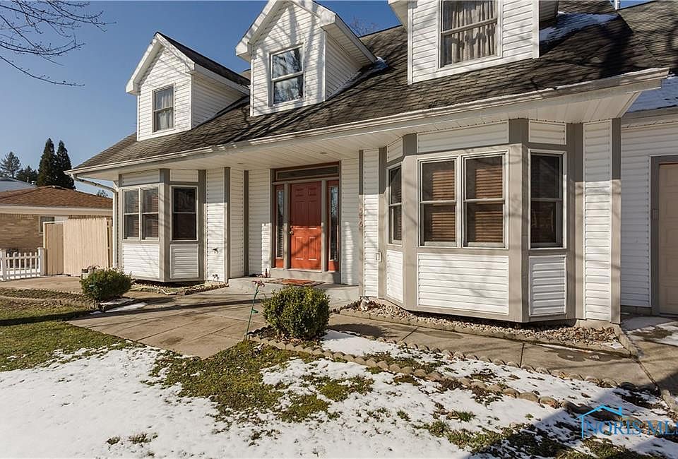 1st image of 546 Dewitt St