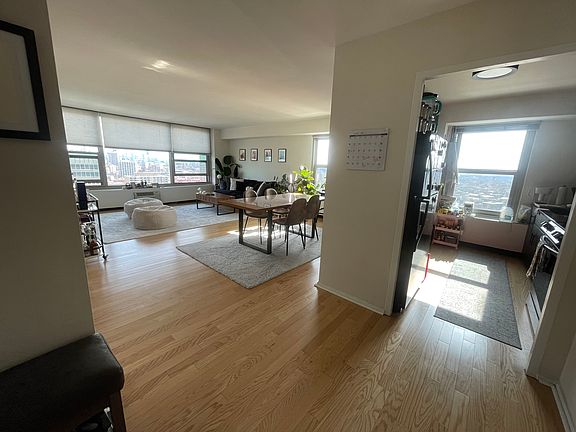 2nd image of 3600 N Lake Shore Dr APT 2725