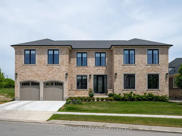 372 Manhattan Dr, London, ON N6K 0L5