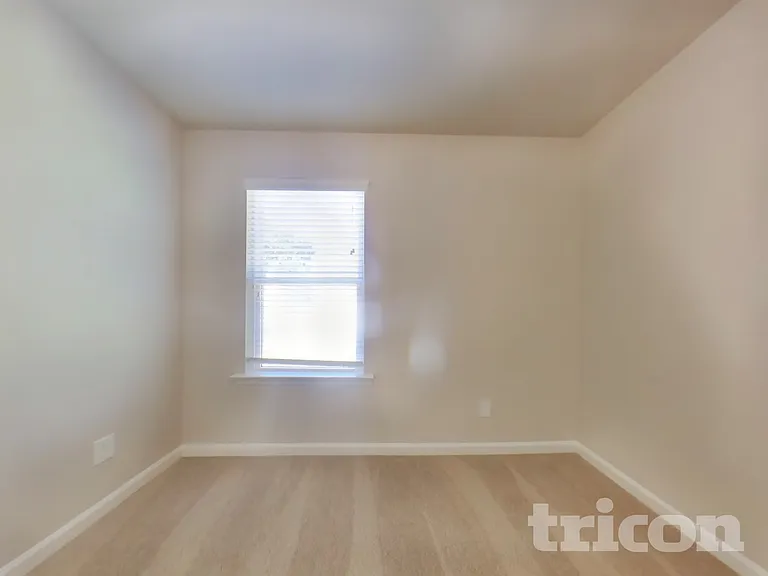 2314 Shady Dr — Photo 14
