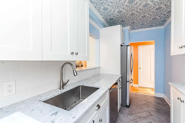 Sold by Keller Williams Realty Landmark | media 20