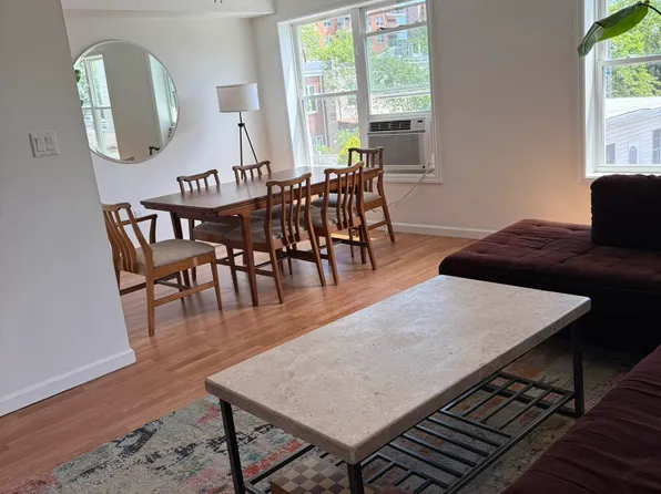 3626 Bayview Avenue image 4 of 32