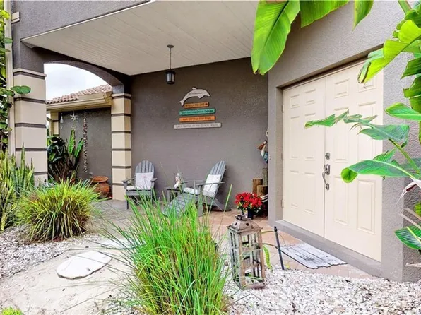 8995 Spring Mountain Way, Fort Myers, FL 33908
