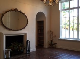 236 Phipps Plz, Palm Beach, FL 33480