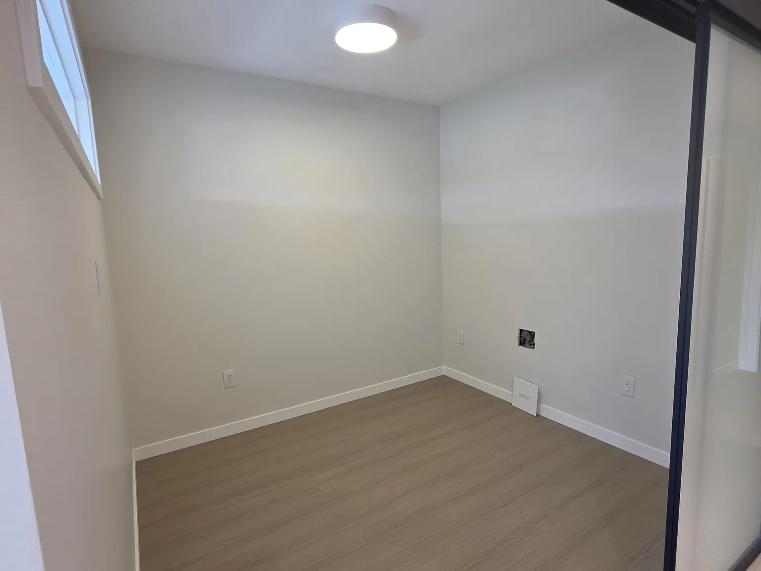 1 bed, 396 sqft, $1,825 — Photo 3