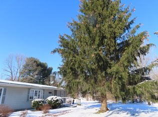 70054 Sherman Rd, Edwardsburg, MI 49112