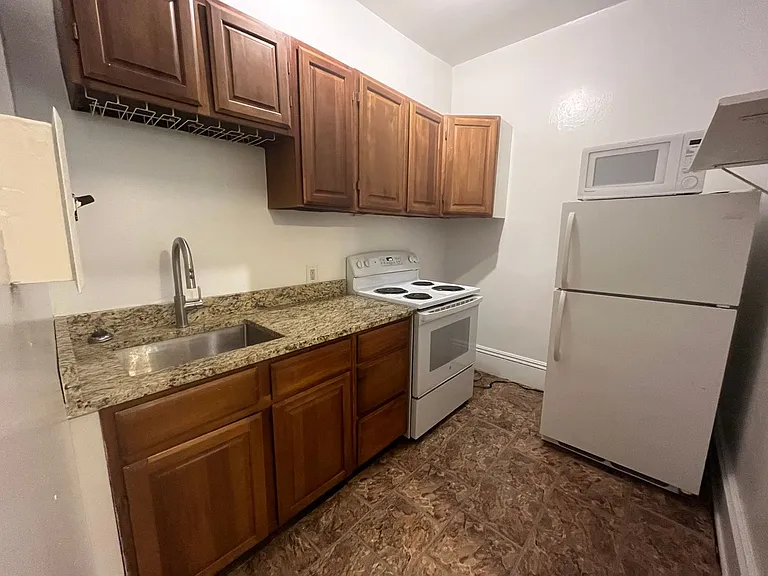 1309 Park Ave — Photo 6