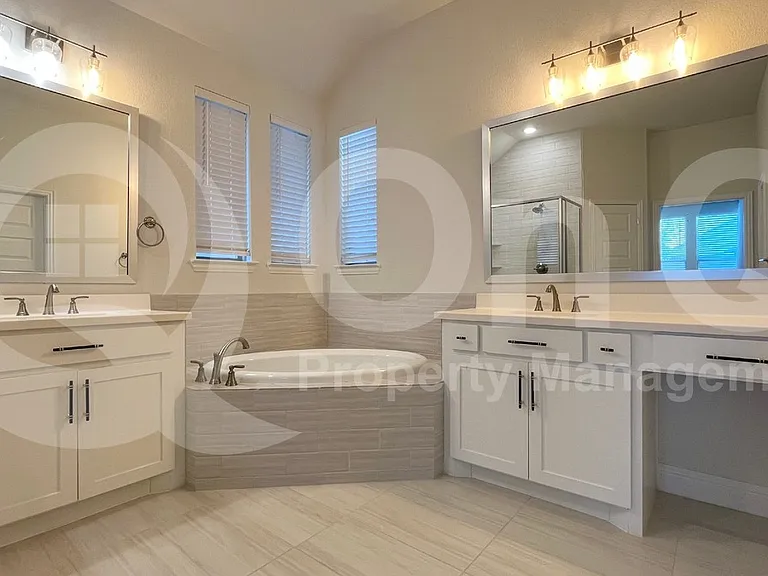 5304 Babcock Rd — Photo 21