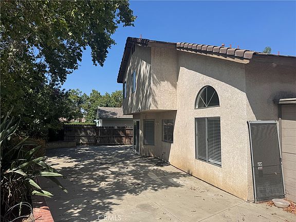 3rd image of 2485 Sherwood Ln