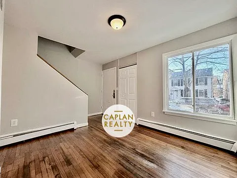435 Orchard St #3A Photo 1