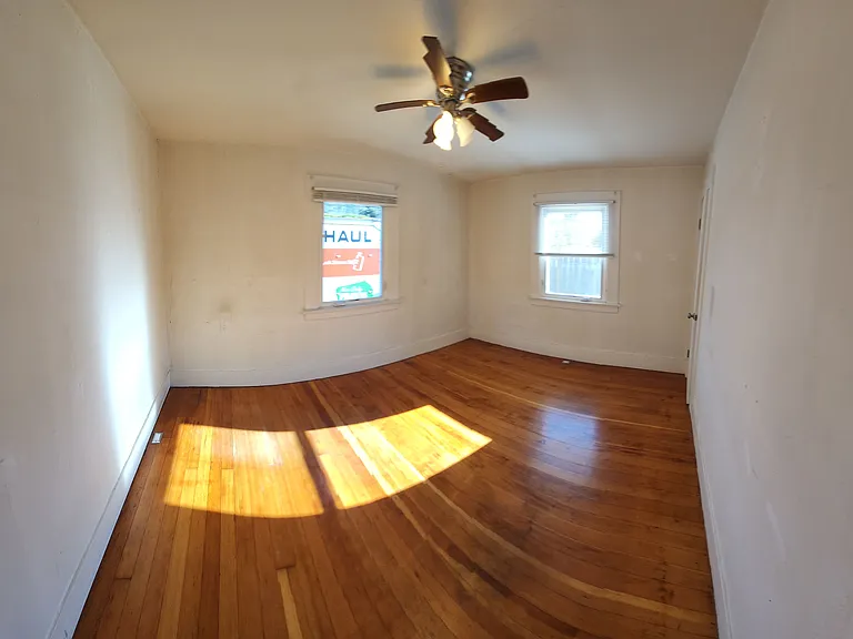 316 E Foothill Blvd — Photo 8