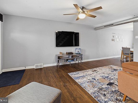 5th image of 2933 Lardner St
