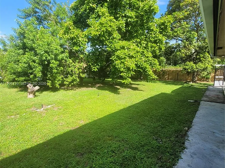 22028 Acapulco Ct — Photo 34