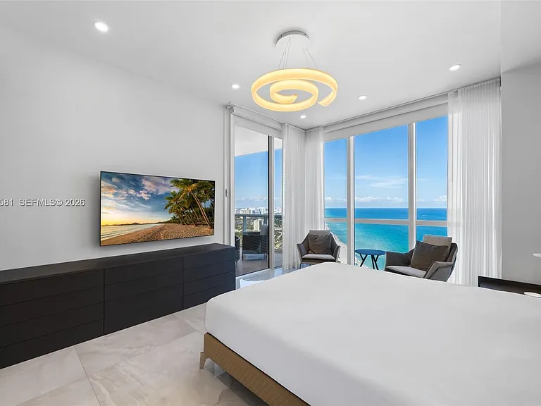 18201 Collins Ave #4606 — Photo 13