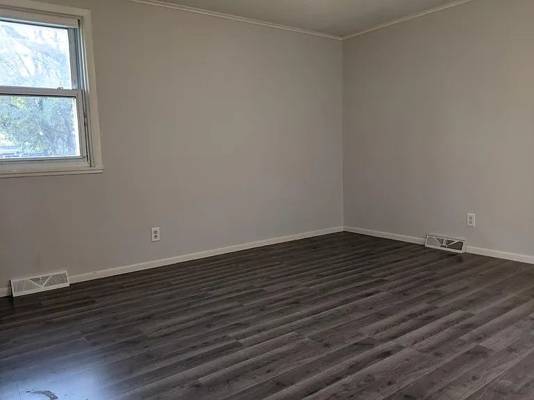 3009 Emmons Ave — Photo 14
