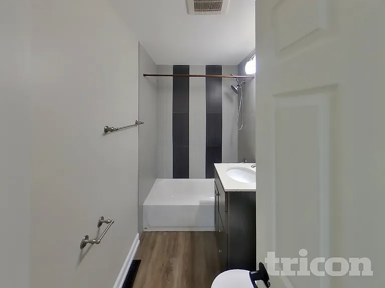 815 Sandra Ln — Photo 12