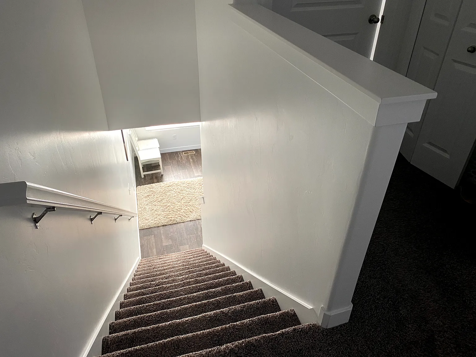 4 bed, 2134 sqft, $2,300 — Photo 4