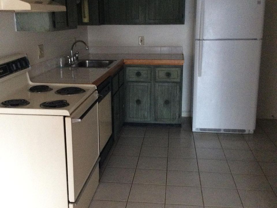 2nd image of 326 Auburn St APT 44