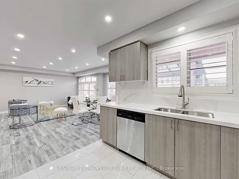 200 Veterans Dr #93 — Photo 4