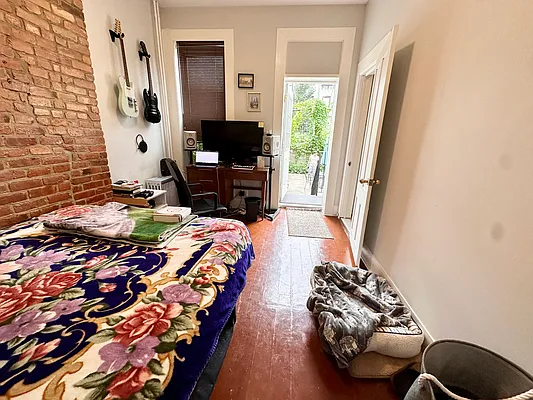 Rented by Garfield Realty  | media 12