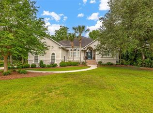 129 Harbor Pointe Dr, Brunswick, GA 31523