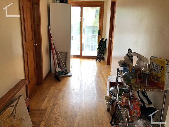 4th image of 86 Coolidge St #2