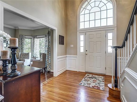 4th image of 6000 Chestnut Hill Dr