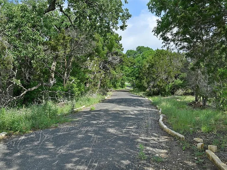 1808 Donetto Dr — Photo 28
