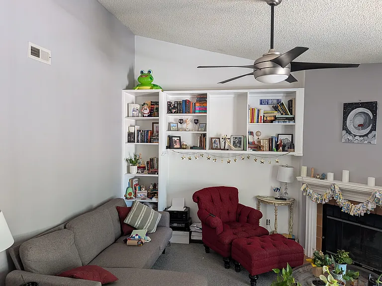 1460 Oriole Pl #1460 — Photo 1