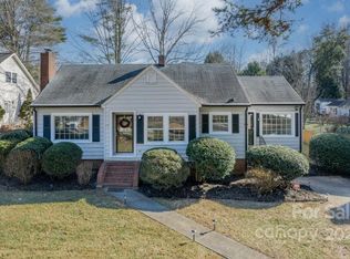 2020 Robin Rd, Salisbury, NC 28144