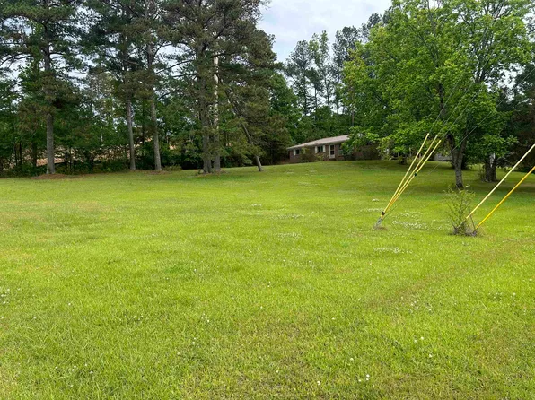81 Stewart Rd, Cullman, AL 35055