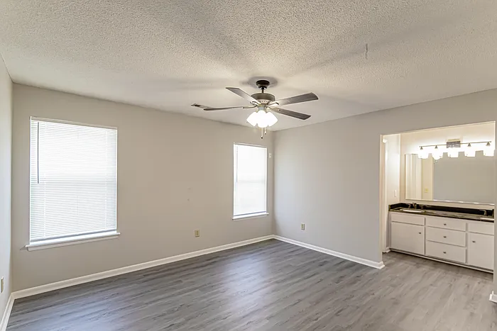 158 Fox Chase Dr — Photo 10
