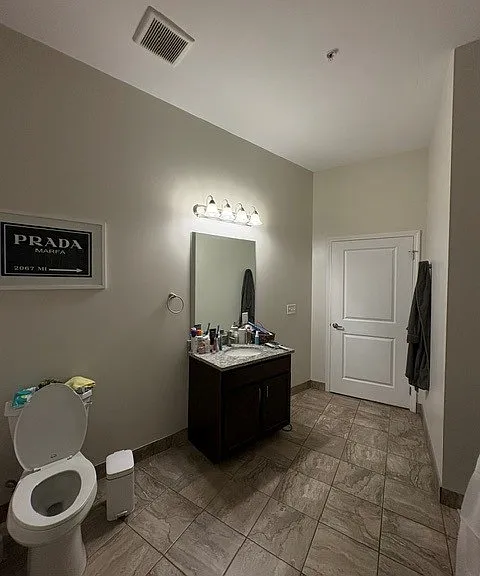 72 E Niagara St #205 — Photo 5