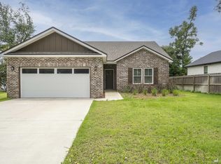 4447 Huckleberry Ln, Southport, FL 32409