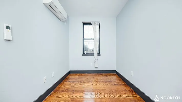 Rented by Nooklyn NYC LLC | media 44