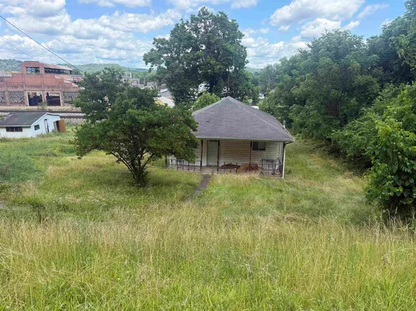 2788 James River Rd, Huntington, WV 25704