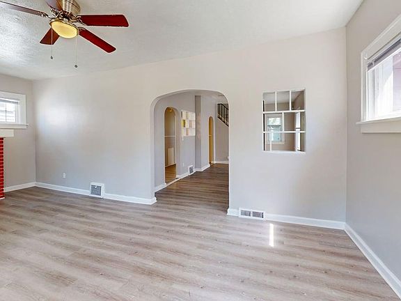 5th image of 11813 Dove Ave