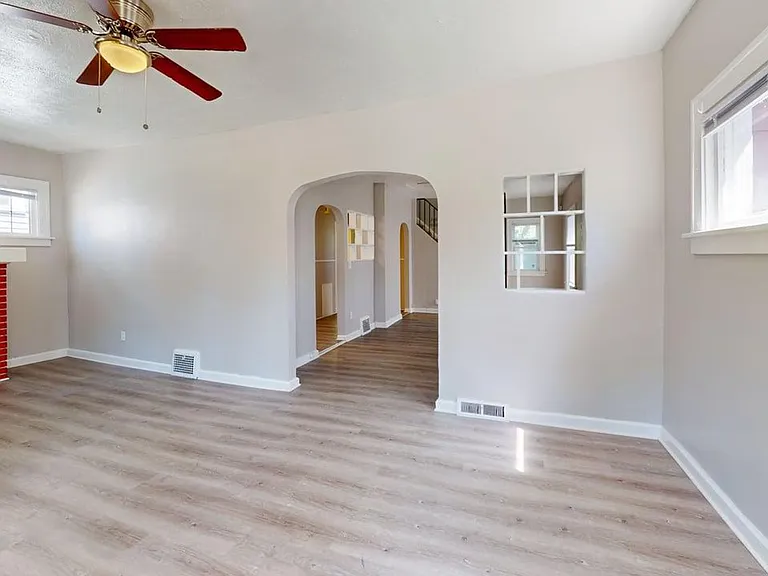 11813 Dove Ave — Photo 5