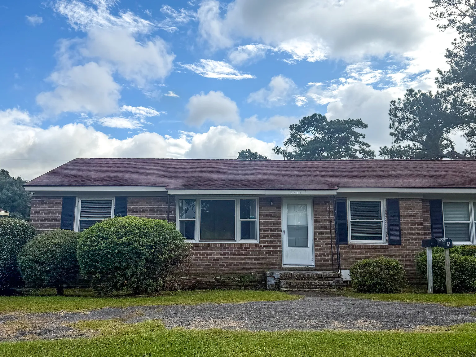 3 bed, 1184 sqft, $1,450 — Photo 2