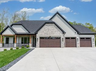 64 Belgian Ln, Morgantown, WV 26508